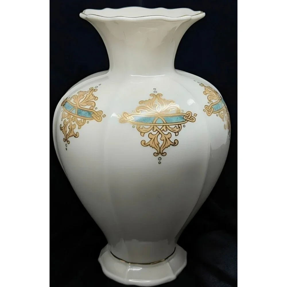 Vintage Lenox Catalan Collection Vase 10